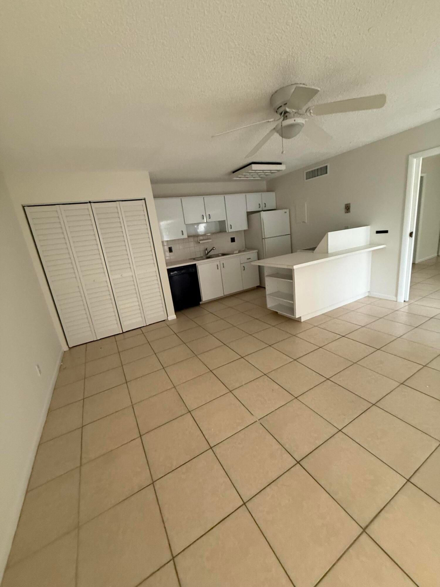 633 Executive Center Drive #L202, West Palm Beach, FL 33401 photo 5