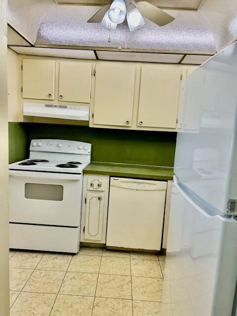 7960 Sunrise Lakes Drive N #205, Sunrise, FL 33322 photo 3