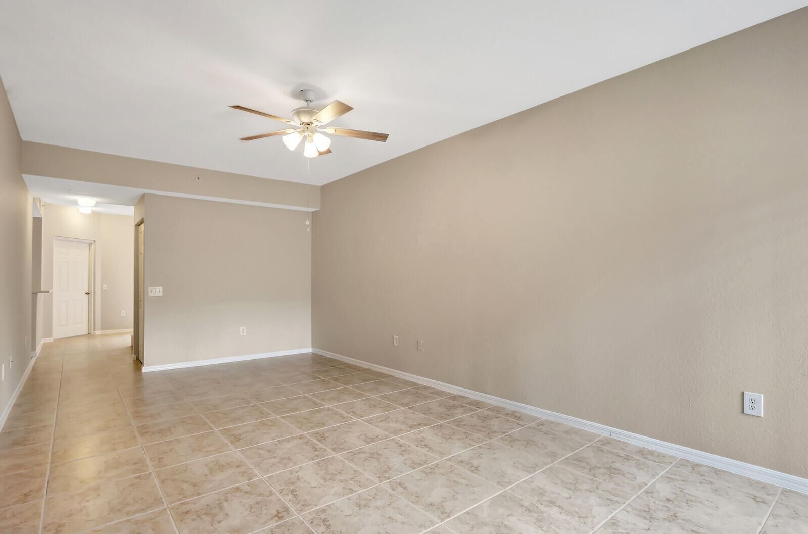 2804 Sarento Place #113, Palm Beach Gardens, FL 33410 photo 4