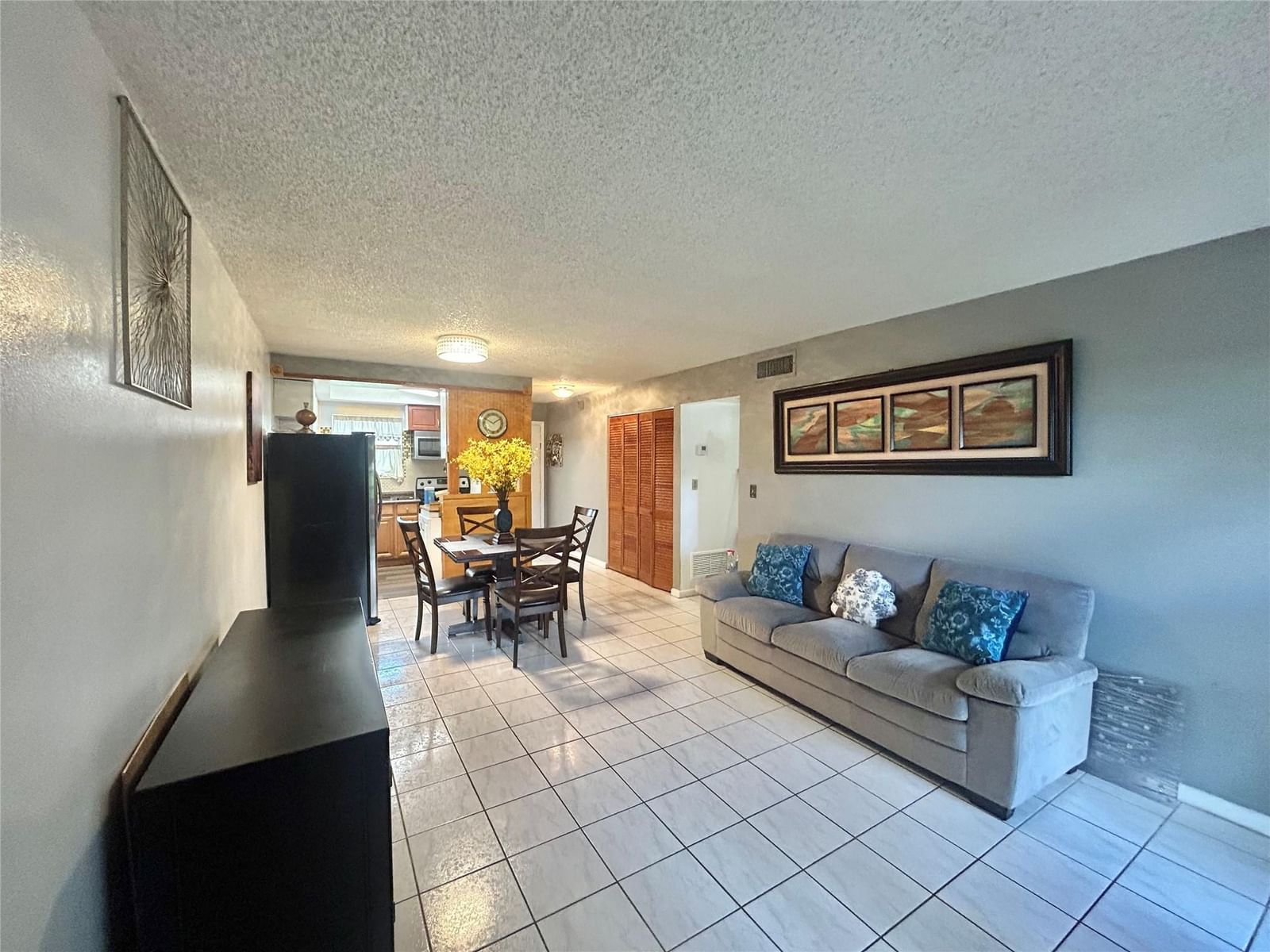 6100 Forest Hill Boulevard #101, West Palm Beach, FL 33415 photo 2