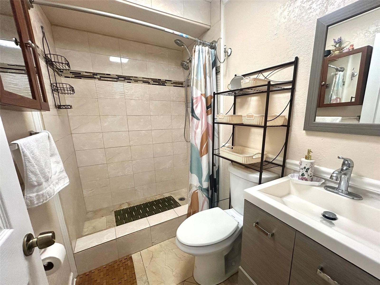 6100 Forest Hill Boulevard #101, West Palm Beach, FL 33415 photo 4