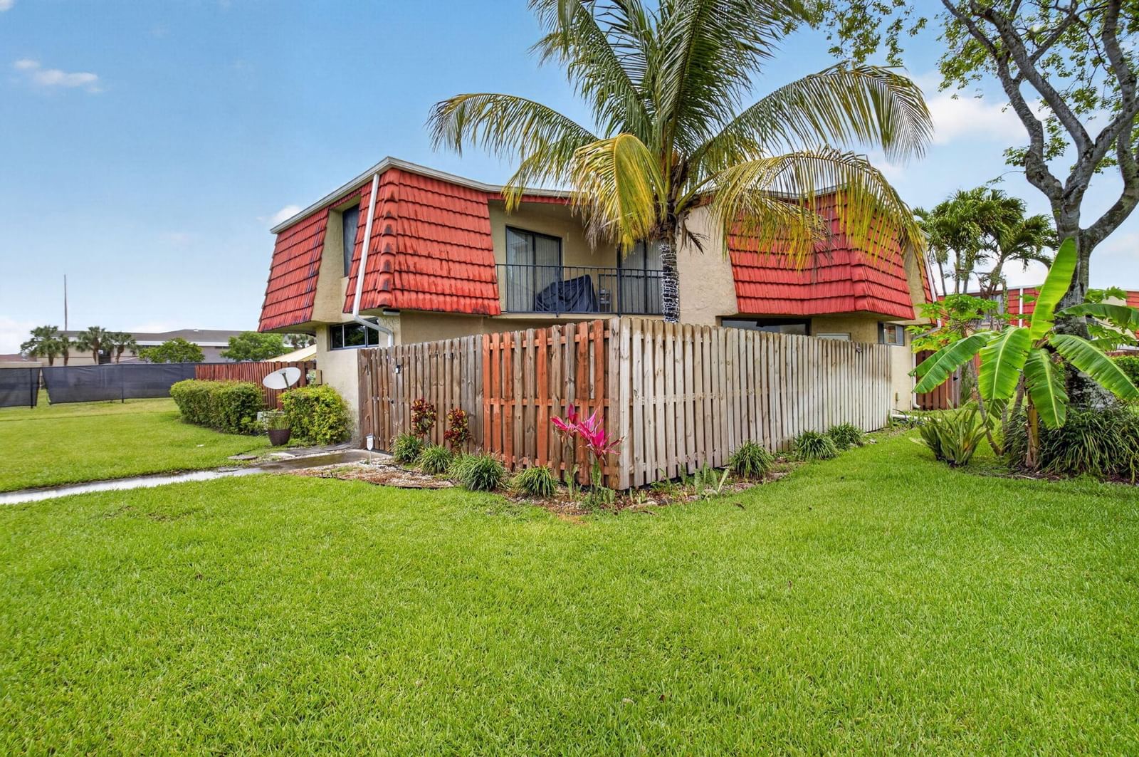8385 Trent Court #D, Boca Raton, FL 33433 photo 2