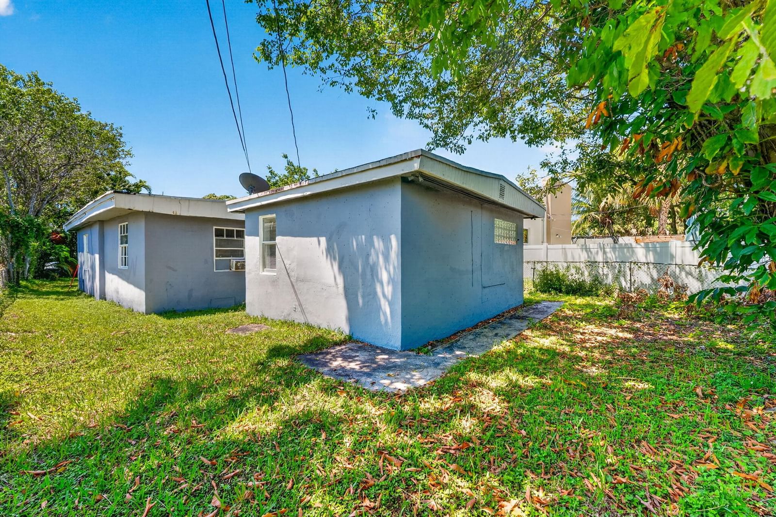 2917 NW 7th Court #2917, Fort Lauderdale, FL 33311 photo 2