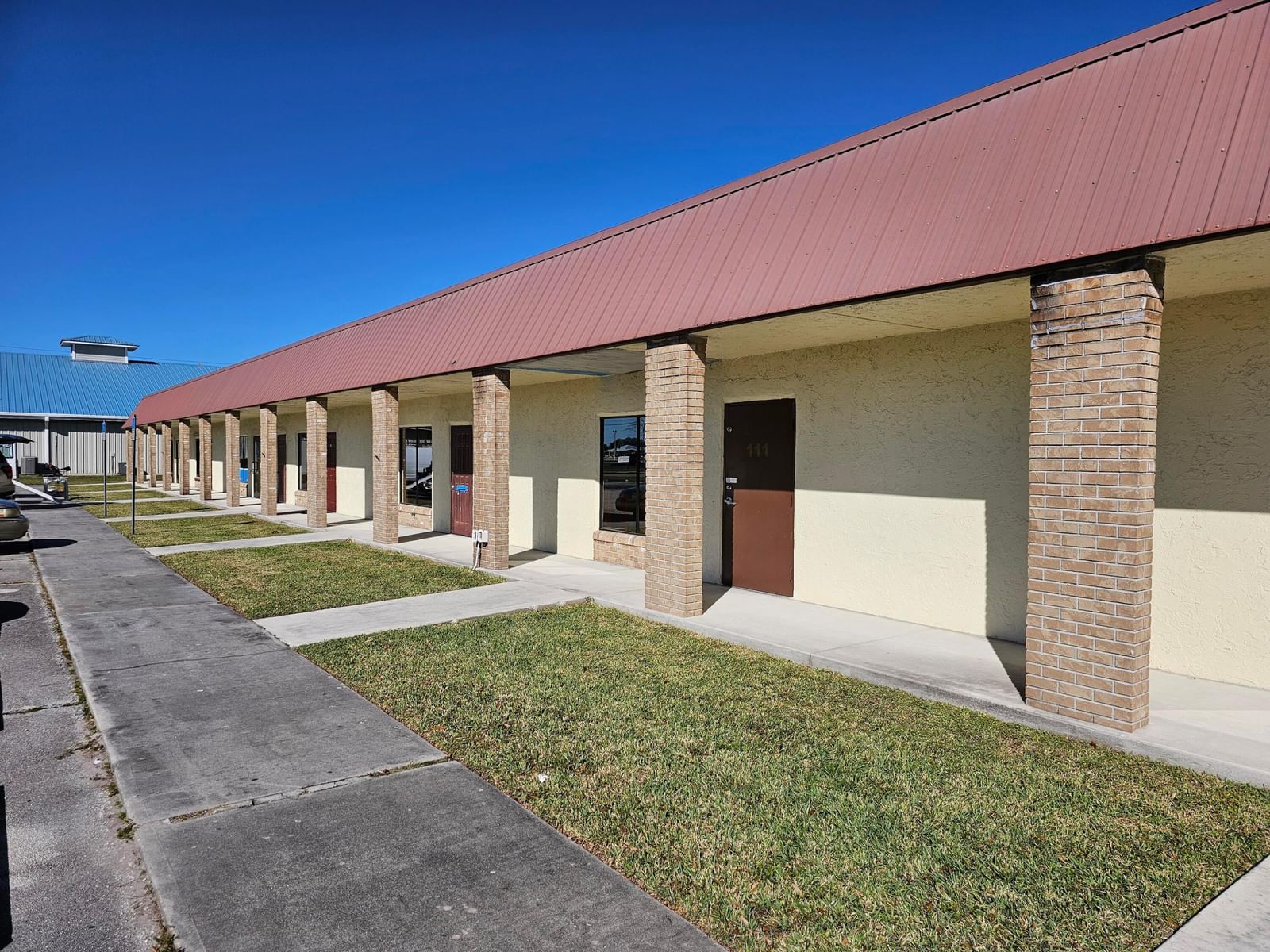 111 NE 19th Drive, Okeechobee, FL photo 2