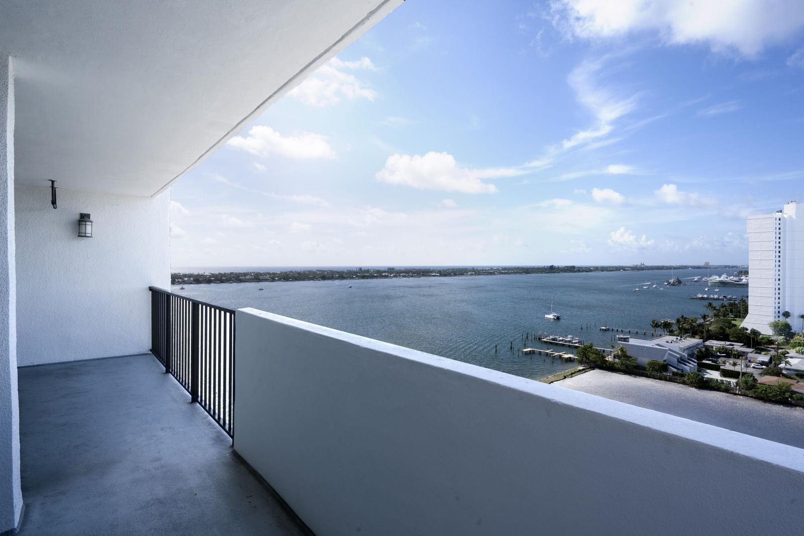 5600 N Flagler Drive #1605, West Palm Beach, FL 33407 photo 2