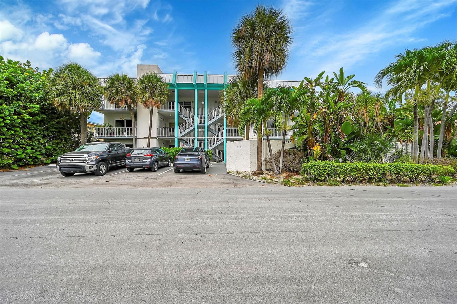 2715 NE 49th Street, Fort Lauderdale, FL 33308 photo 2