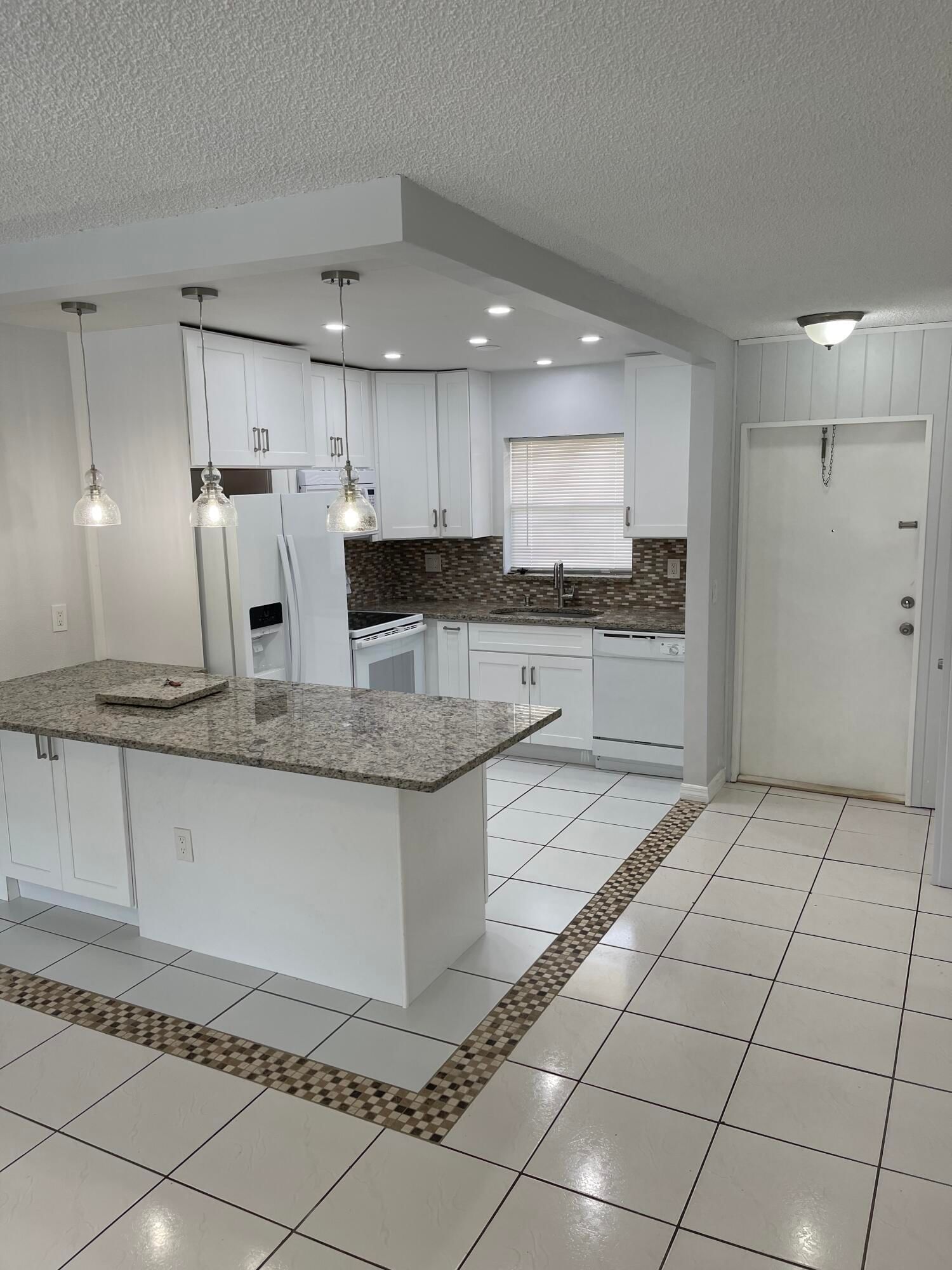 440 SE 2nd Avenue #5, Deerfield Beach, FL 33441 photo 3