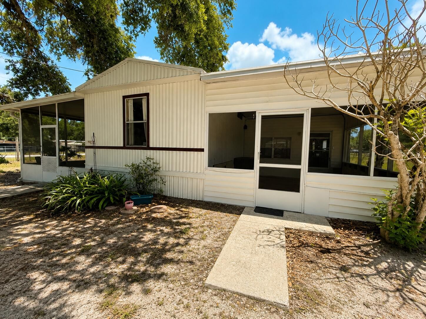 482 Palmetto Avenue, Palmdale, FL 33935 photo 3