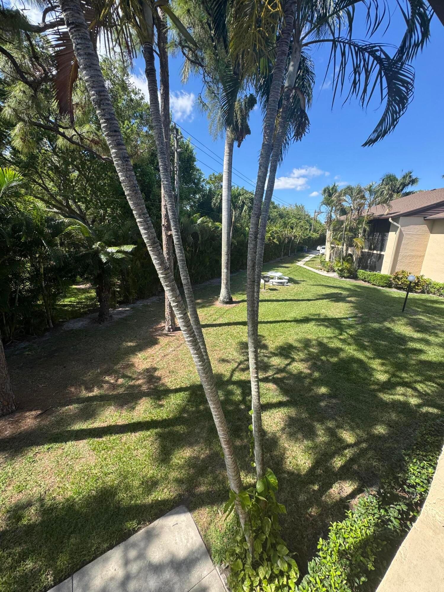 435 Pine Glen Lane #C-2, Greenacres, FL 33463 photo 2