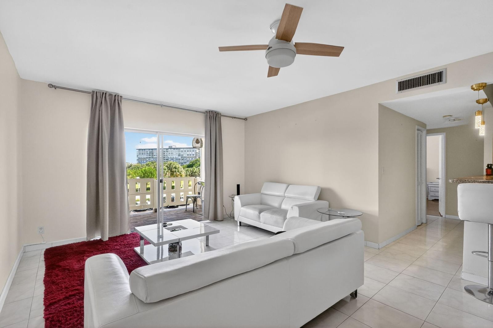 4330 Hillcrest Drive #302, Hollywood, FL 33021 photo 5