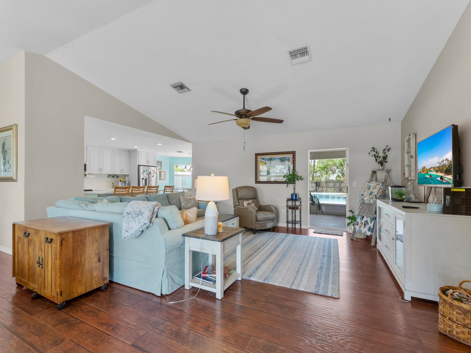 698 Fischer Drive, Sebastian, FL 32958 photo 4