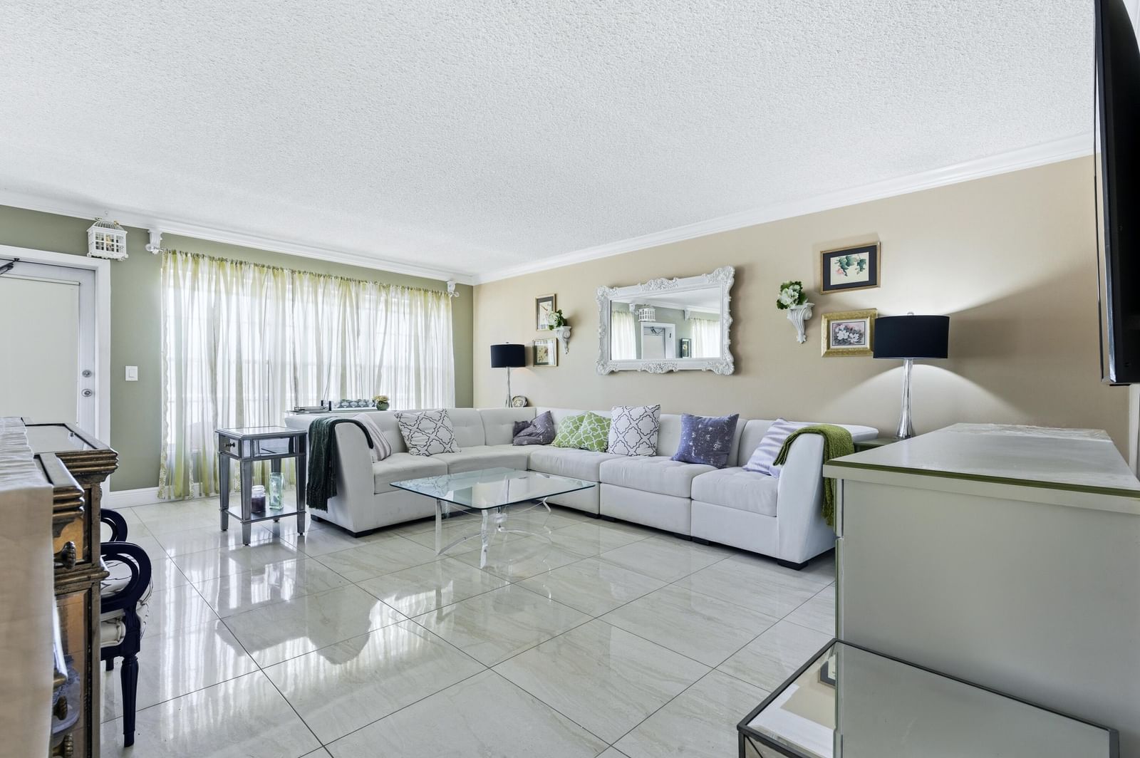 213 Wellington E, West Palm Beach, FL 33417 photo 3