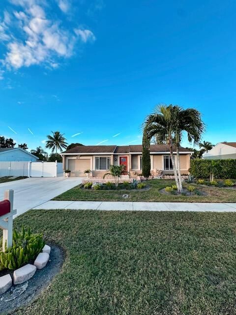 10079 Yeoman Lane, Royal Palm Beach, FL 33411 photo 2