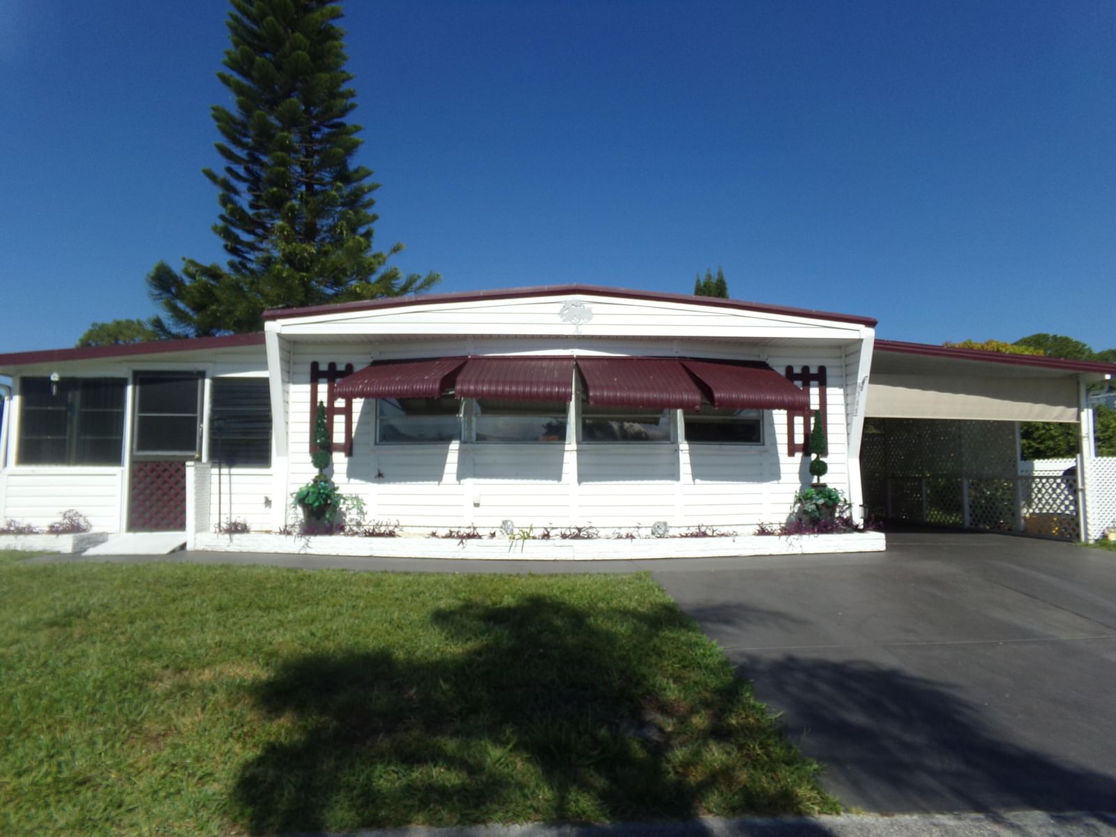 6385 Cypress Lane, Atlantis, FL 33462 photo 2