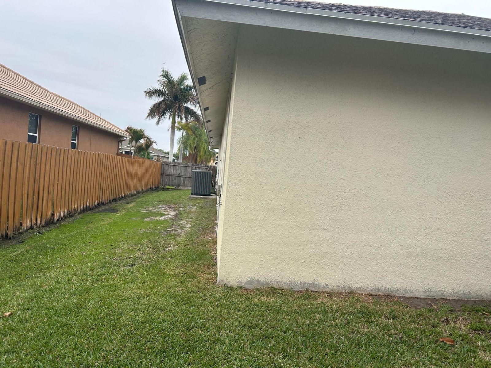 2749 SE Eagle Drive, Port St Lucie, FL photo 5