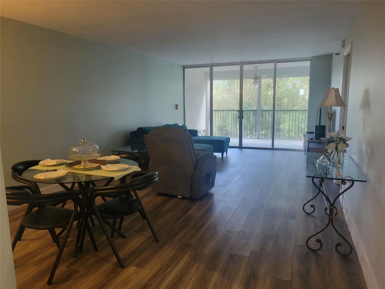 3940 Inverrary Boulevard #407-a, Lauderhill, FL 33319 photo 2