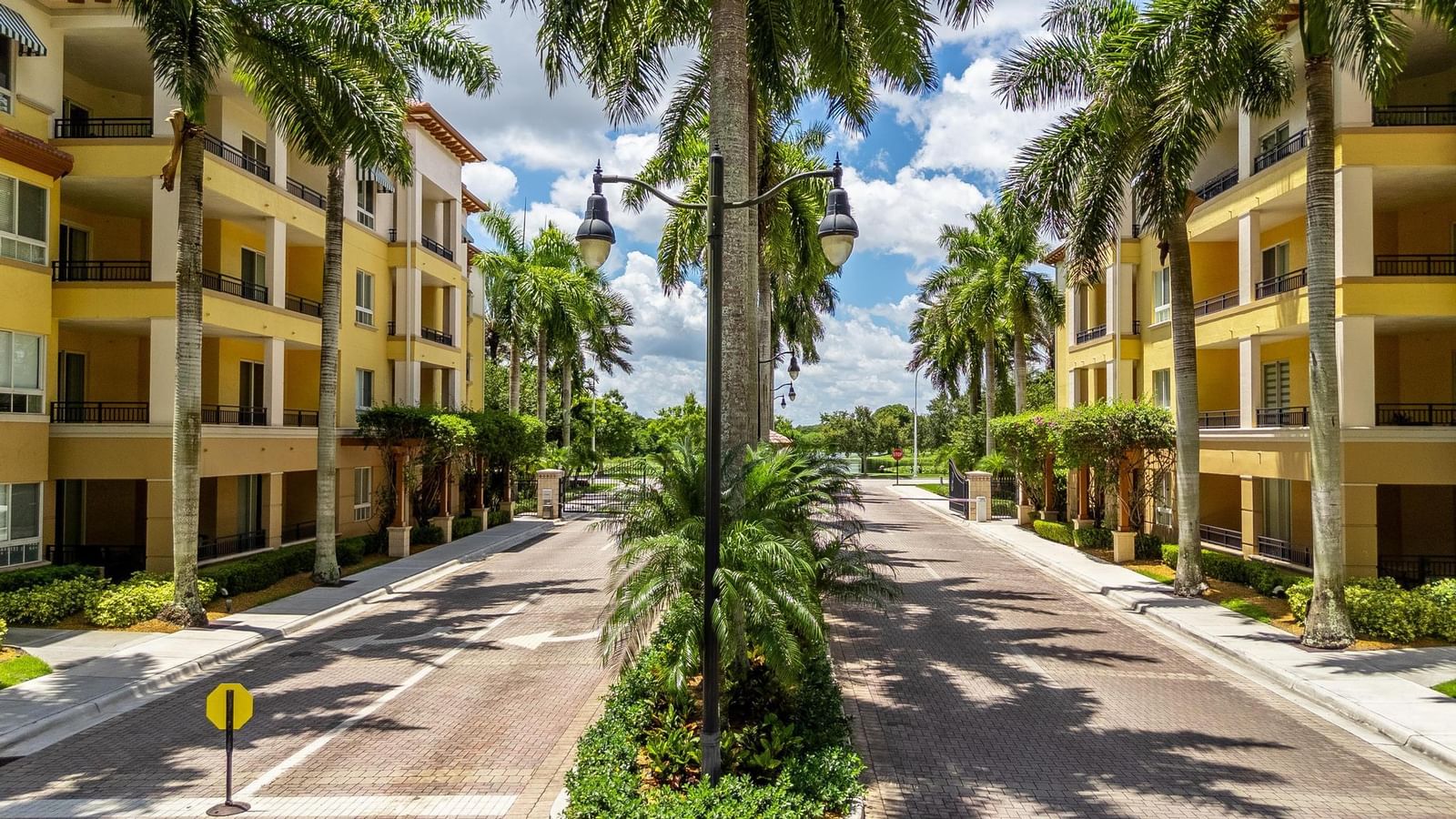 16102 Emerald Estates Drive #128, Weston, FL 33331 photo 4
