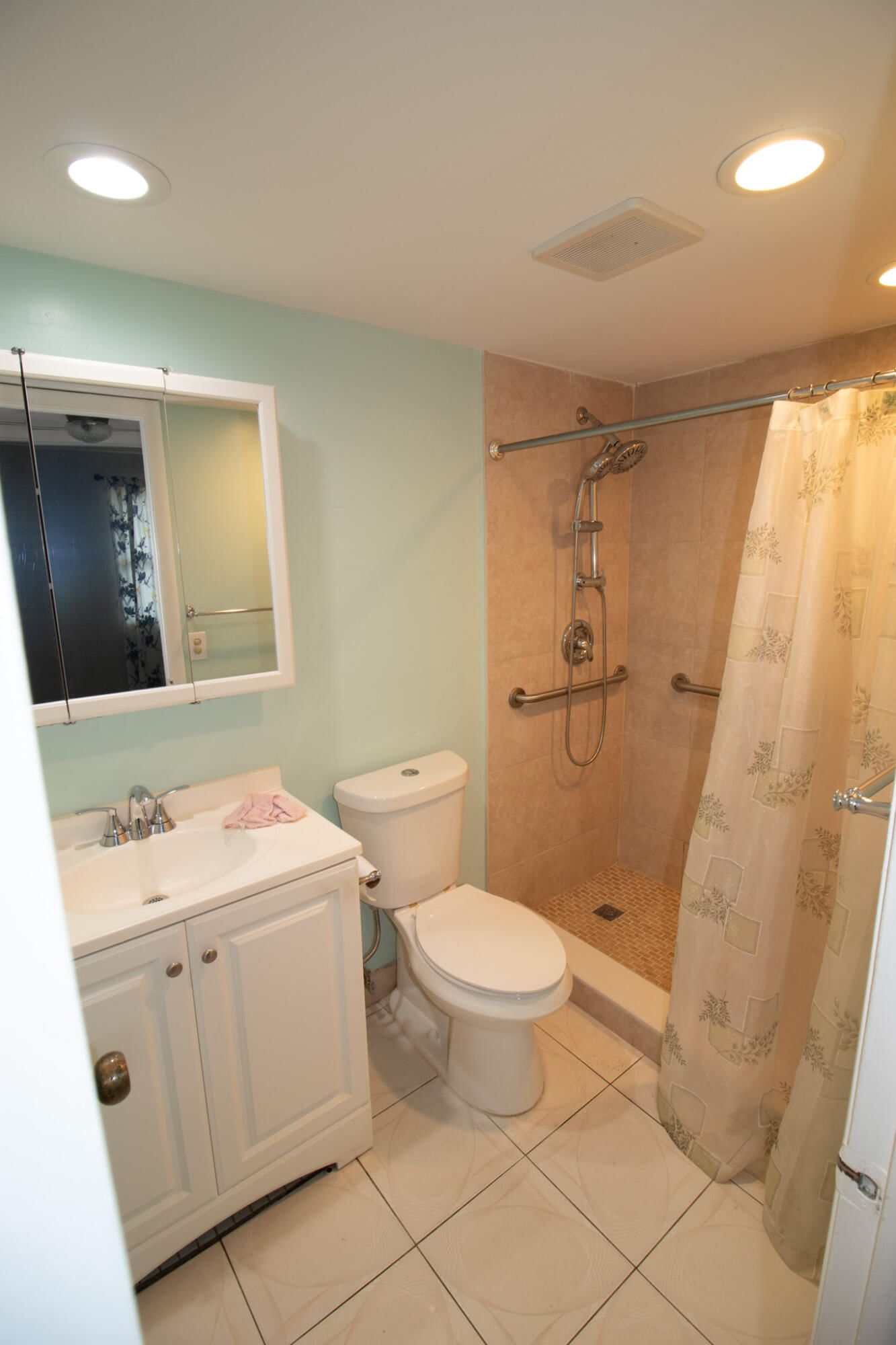 9621 Sunrise Lakes Boulevard #102, Sunrise, FL 33322 photo 5