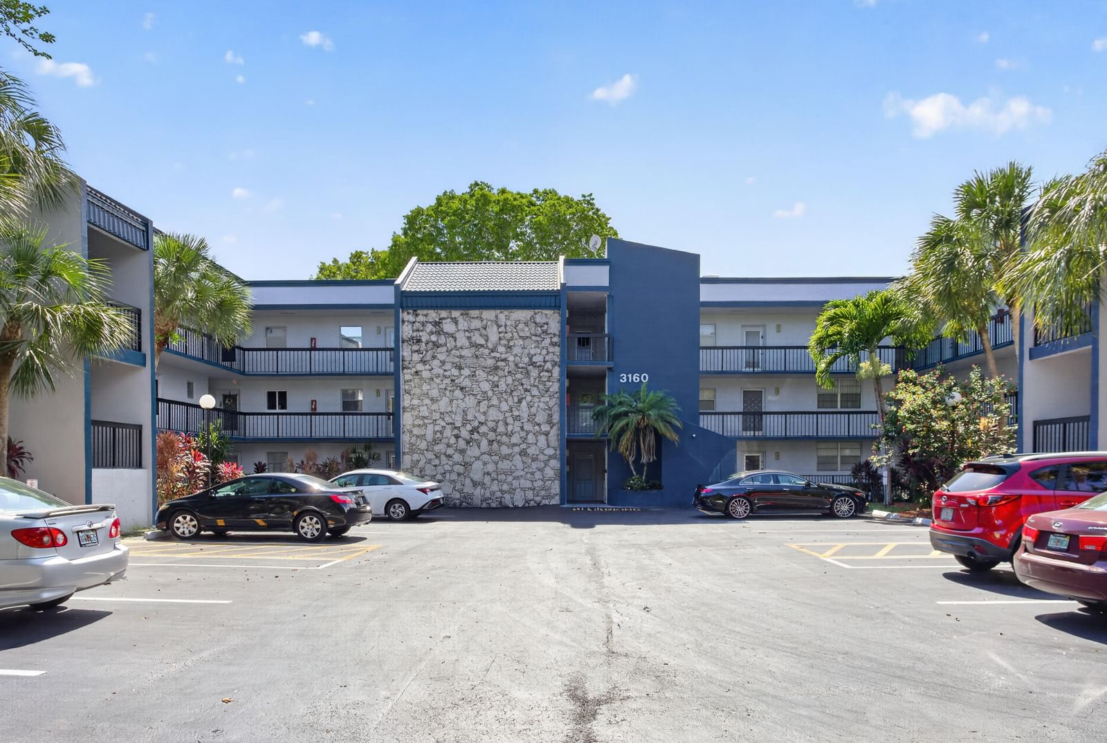 3160 Holiday Springs Boulevard #7-112, Margate, FL 33063 photo 2