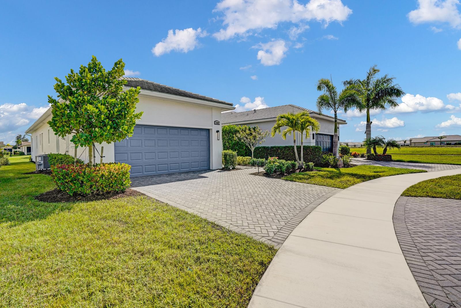 25007 SW Alberti Way, Port St Lucie, FL 34986 photo 2