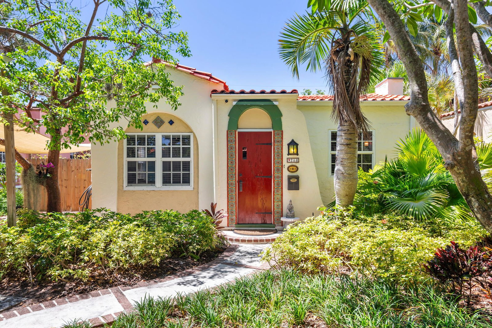 714 Sunset Road, West Palm Beach, FL 33401 photo 2