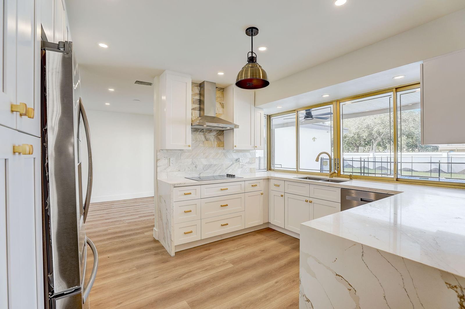3900 N 45th Avenue, Hollywood, FL 33021 photo 3