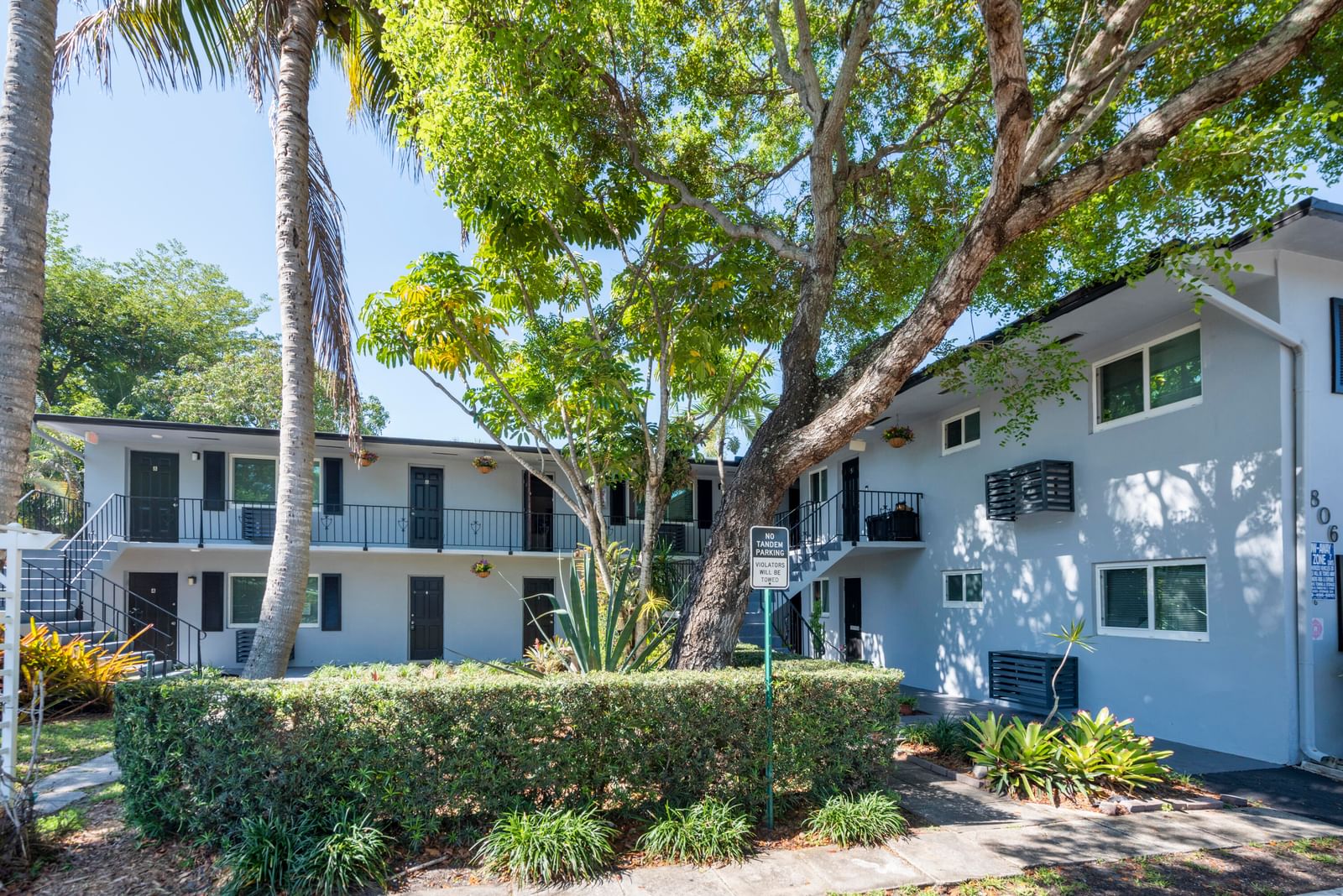 806 NE 16th Place #1-8, Fort Lauderdale, FL photo 2