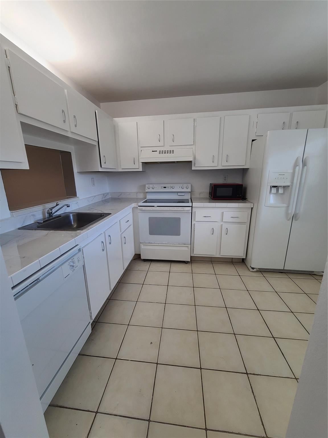 1810 SW 81st Avenue #2400, North Lauderdale, FL 33068 photo 5