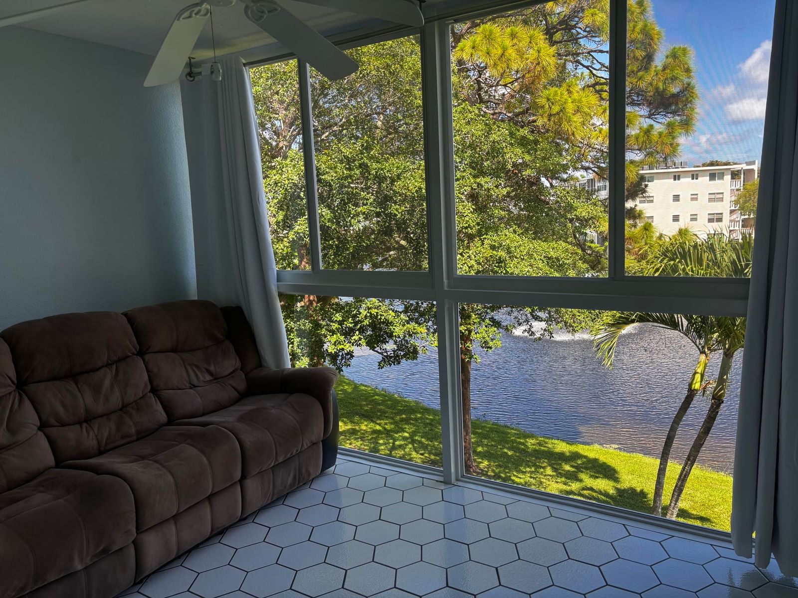 309 Grantham A, Deerfield Beach, FL 33442 photo 2