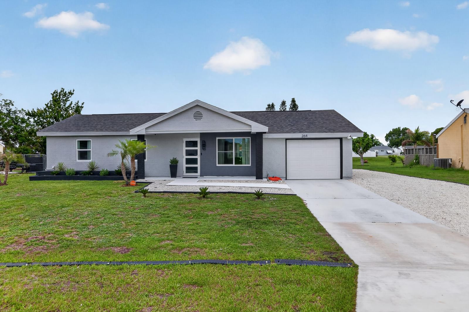 264 SW Cherryhill Road, Port St Lucie, FL 34953 photo 2