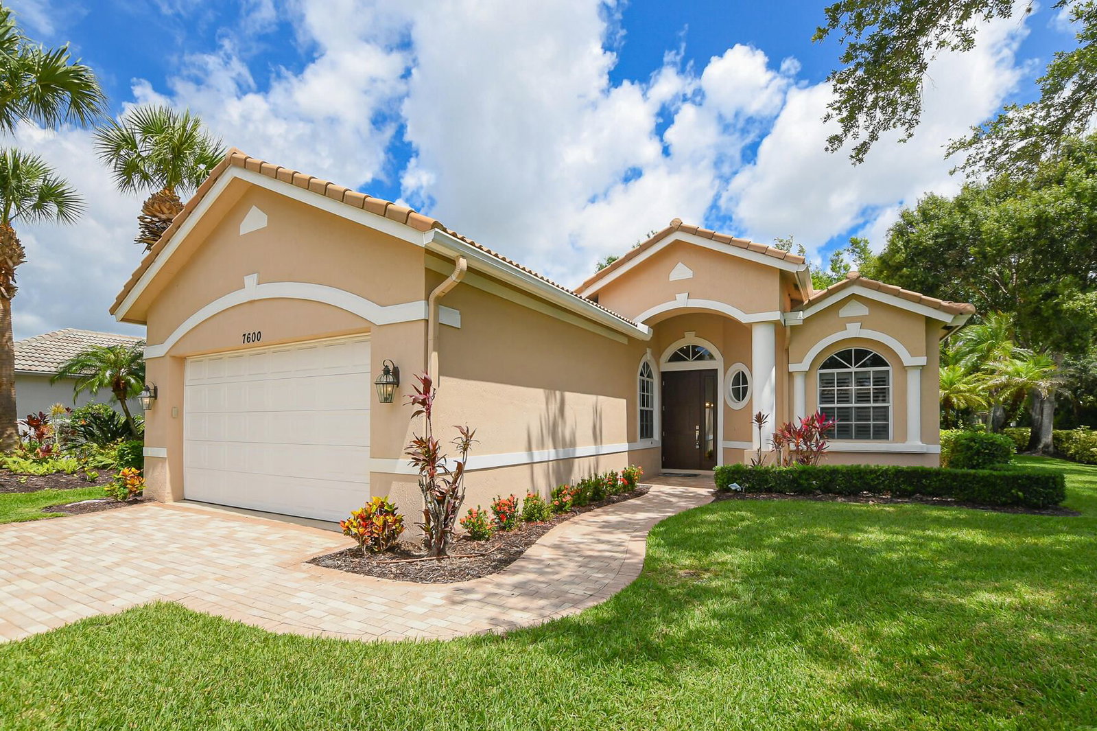 7600 Greenbrier Circle, Port St Lucie, FL 34986 photo 5