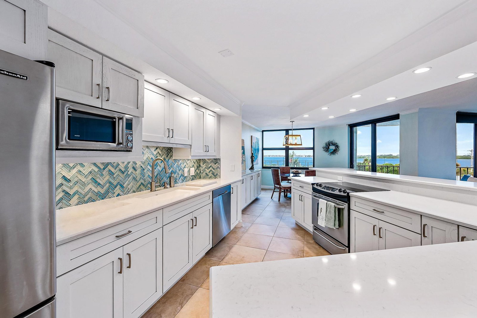 5420 N Ocean Drive #305, Singer Island, FL 33404 photo 5