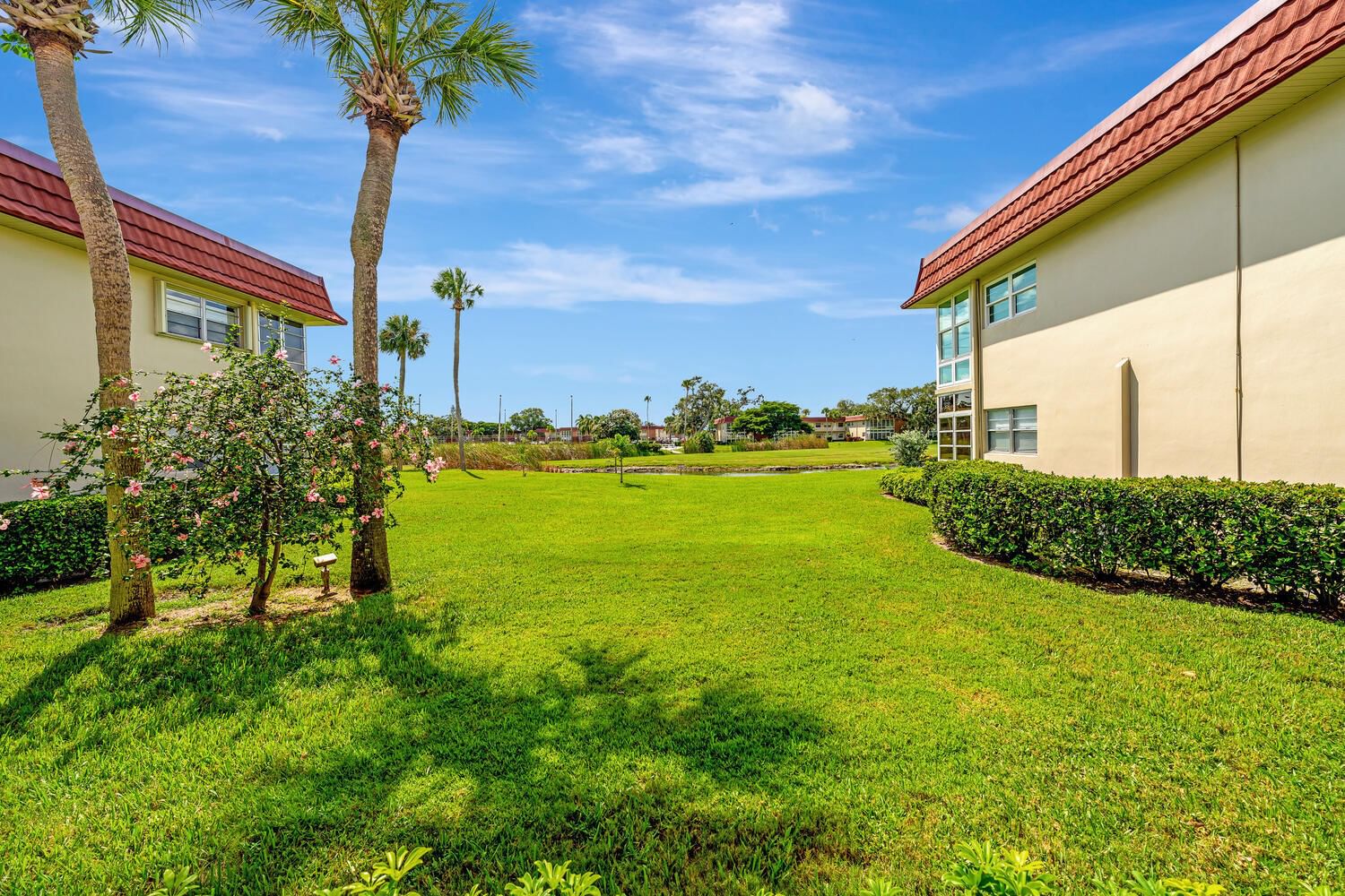 98 Spring Lake Drive, Vero Beach, FL 32962 photo 4