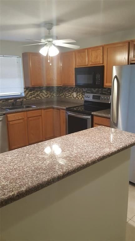 180 NE 12th Avenue #17a, Hallandale Beach, FL 33009 photo 2