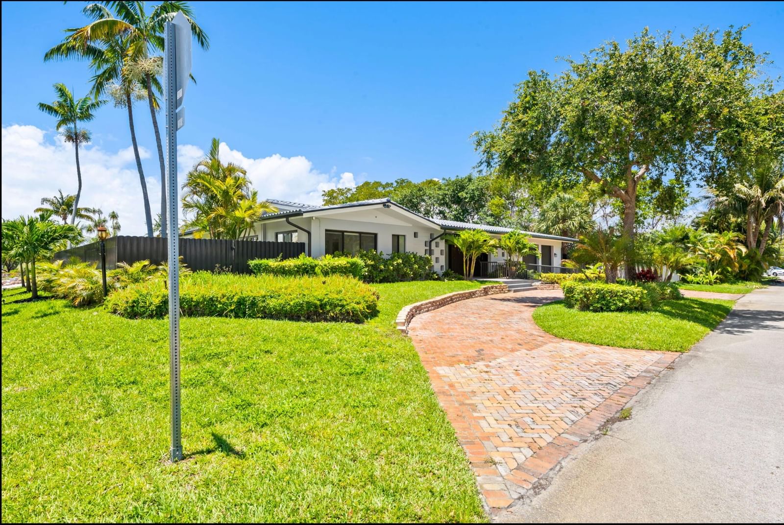 2811 NE 53rd Court, Lighthouse Point, FL 33064 photo 3