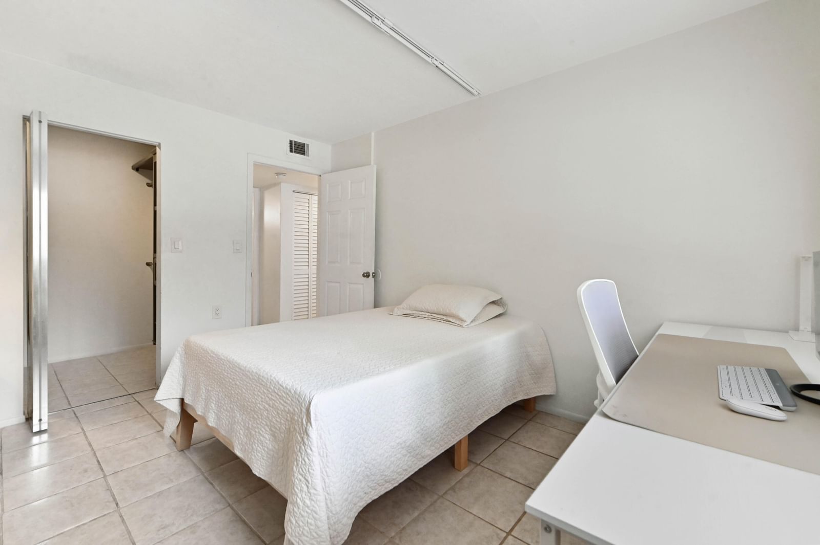 1089 N Benoist Farms Road #205, West Palm Beach, FL 33411 photo 4