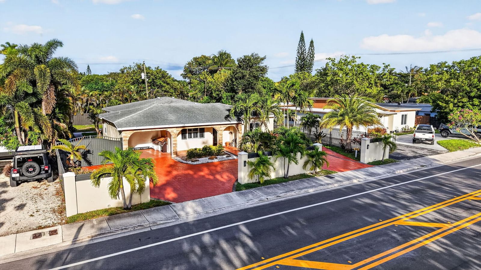 1412 NE 15th Avenue, Fort Lauderdale, FL 33304 photo 2