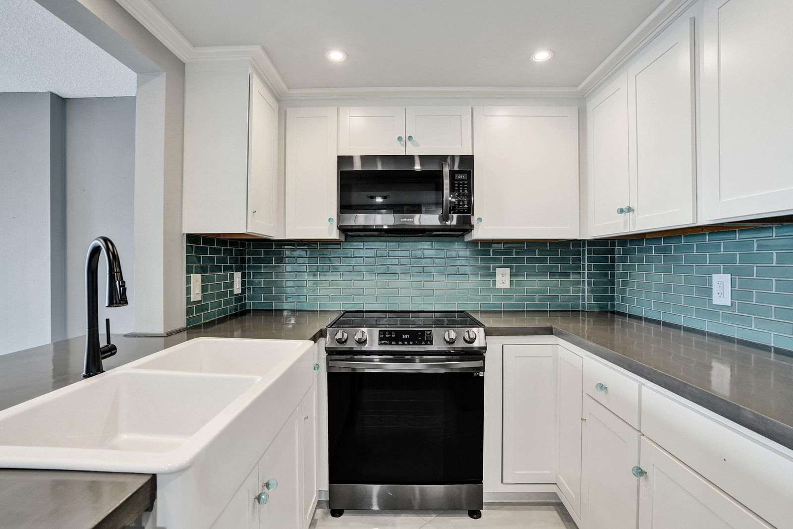 2611 N Riverside Drive #604, Pompano Beach, FL 33062 photo 4