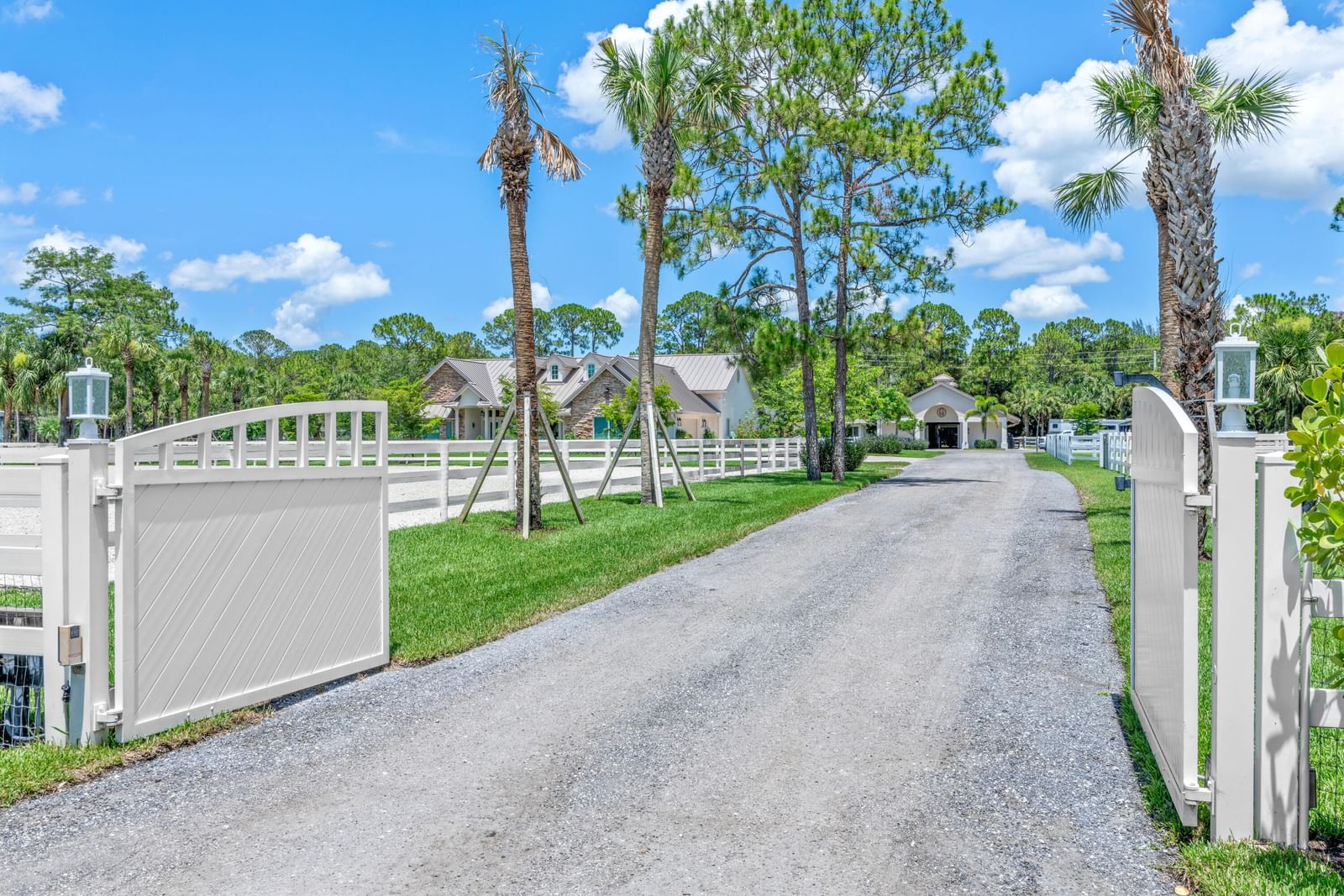 1464 Stallion Drive, Loxahatchee, FL 33470 photo 4