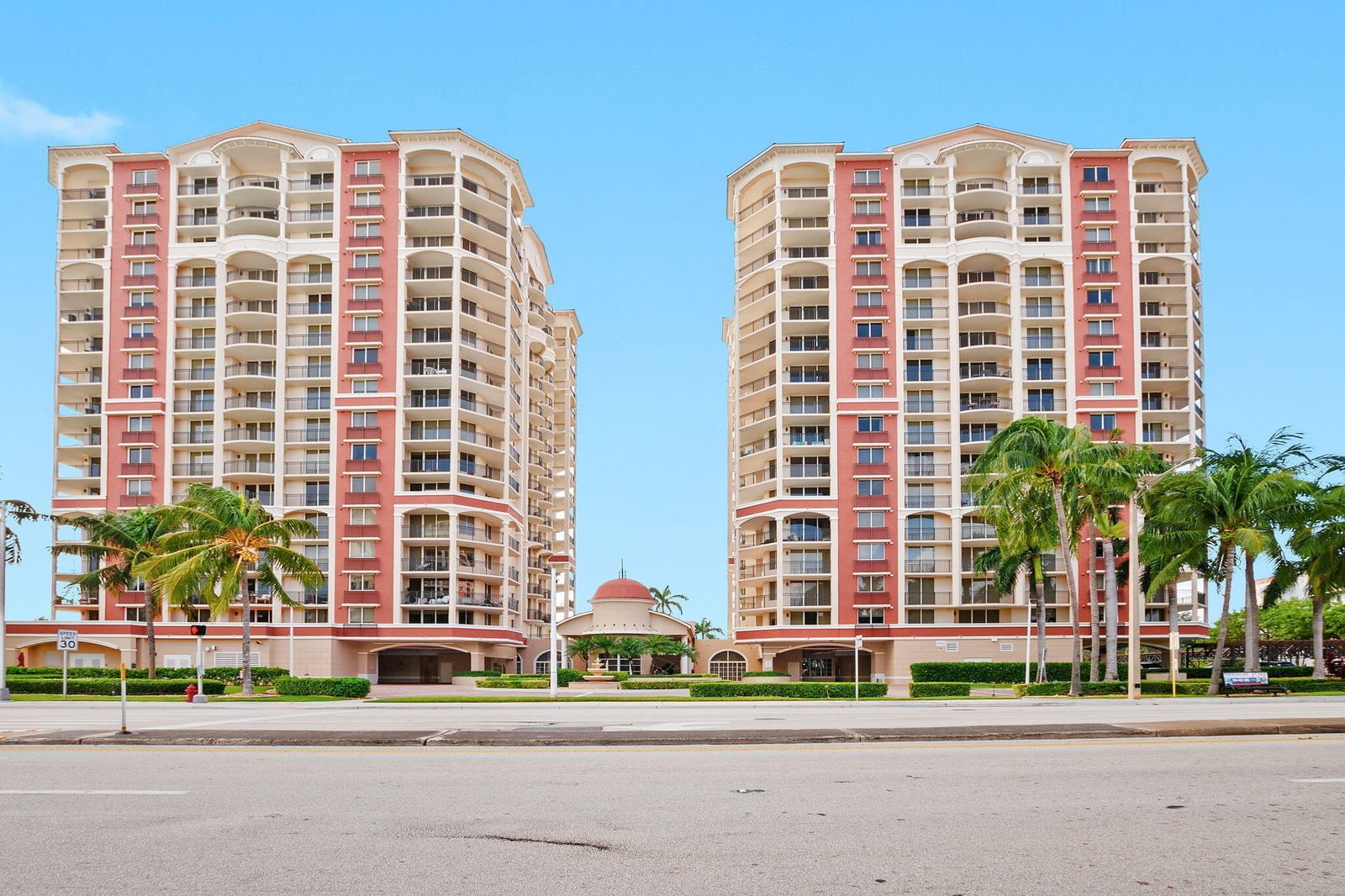 2001 N Ocean Boulevard #304, Fort Lauderdale, FL 33305 photo 2