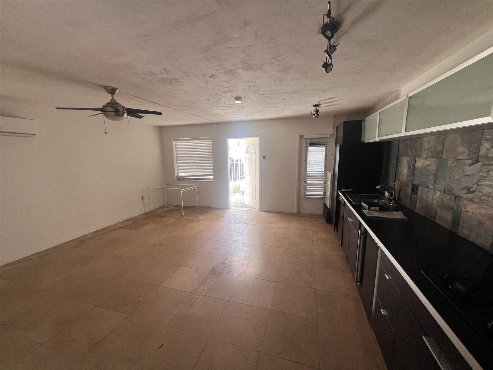 919 Michigan Avenue #3, Miami Beach, FL 33139 photo 4