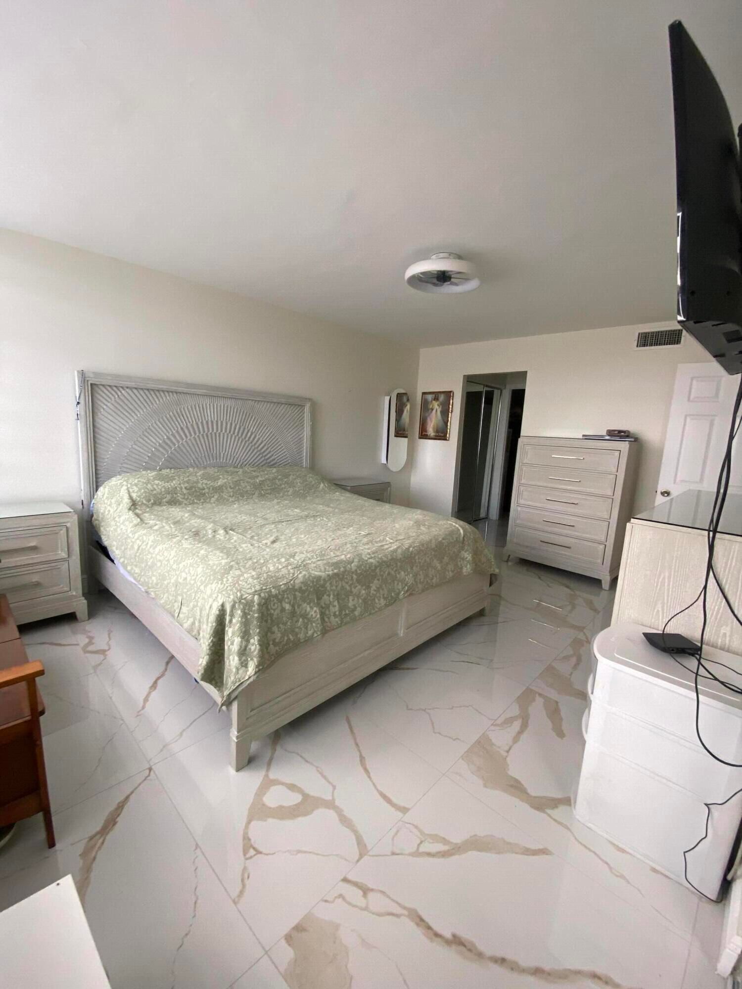 7001 Environ Boulevard #403, Lauderhill, FL 33319 photo 3