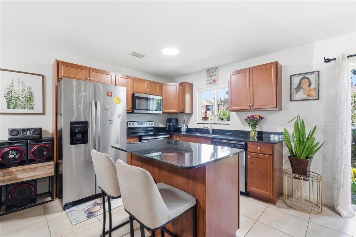 1340 SW 53rd Avenue, North Lauderdale, FL 33068 photo 2