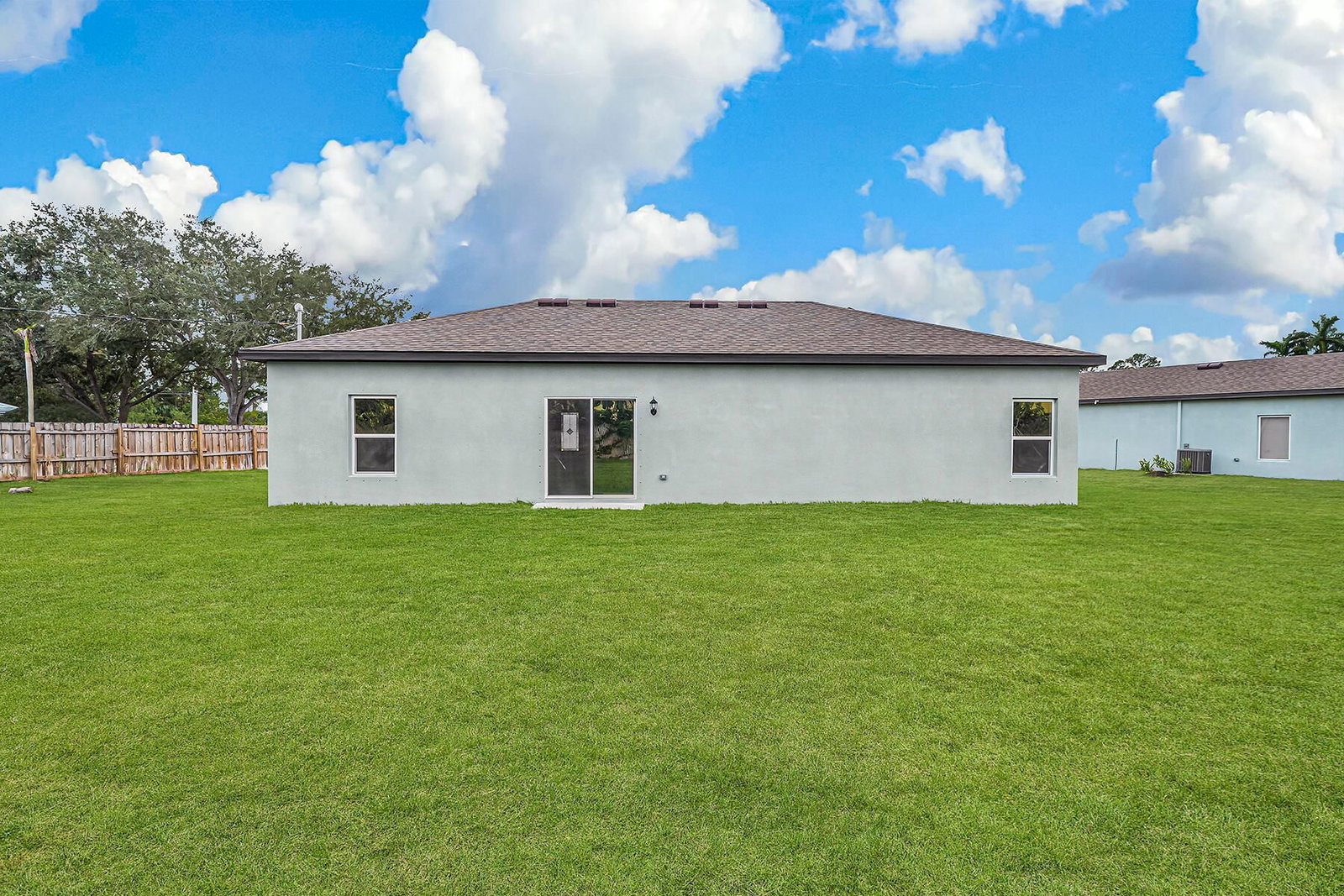 9375 103rd Avenue, Vero Beach, FL 32967 photo 3