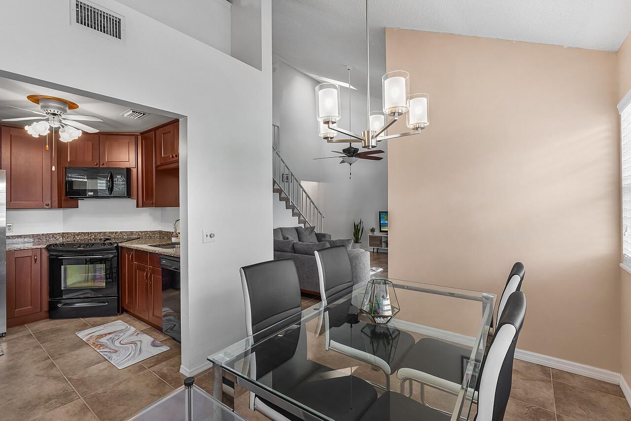 1965 Westminster Circle #6, Vero Beach, FL 32966 photo 5