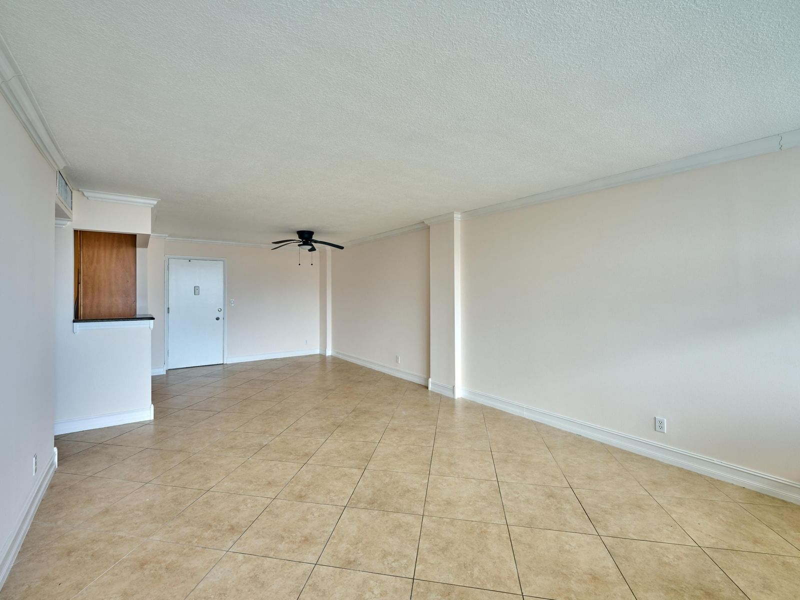 305 N Pompano Beach Boulevard #1204, Pompano Beach, FL 33062 photo 5