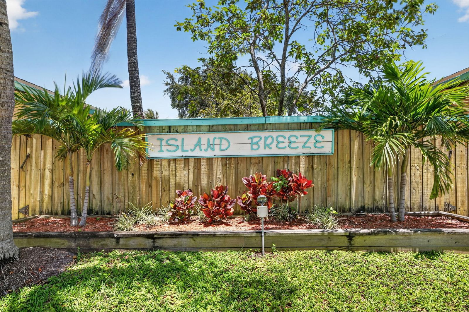 301 SW 16th Street, Fort Lauderdale, FL 33315 photo 2