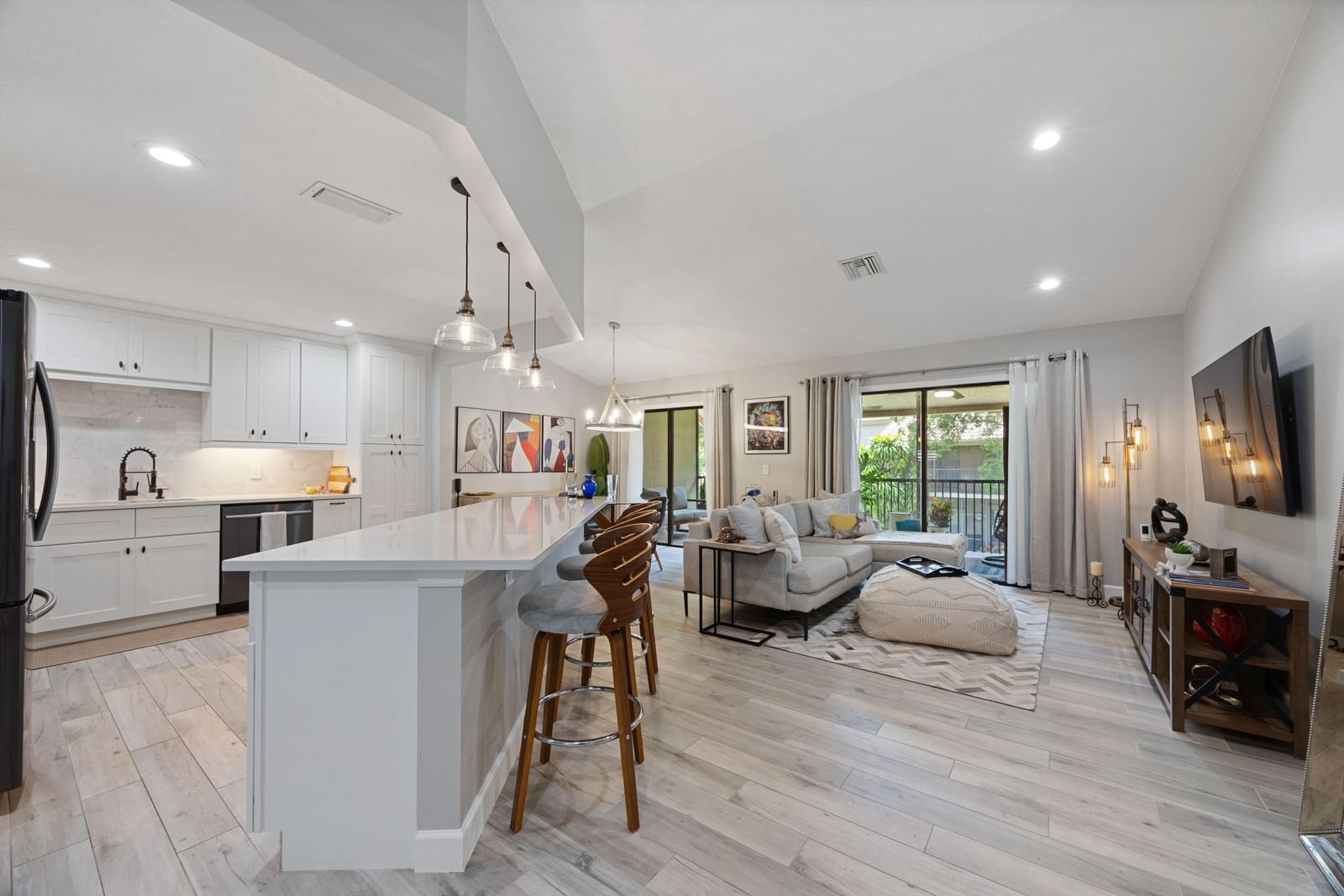 5710 Coach House Circle #F, Boca Raton, FL 33486 photo 2