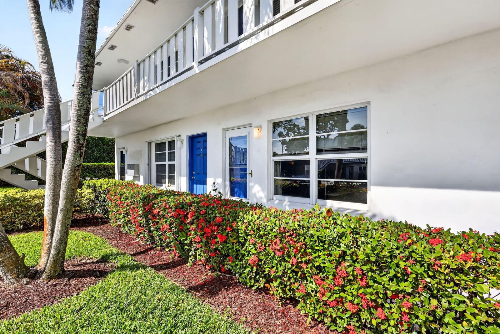 2929 SE Ocean Boulevard #M4, Stuart, FL 34996 photo 2