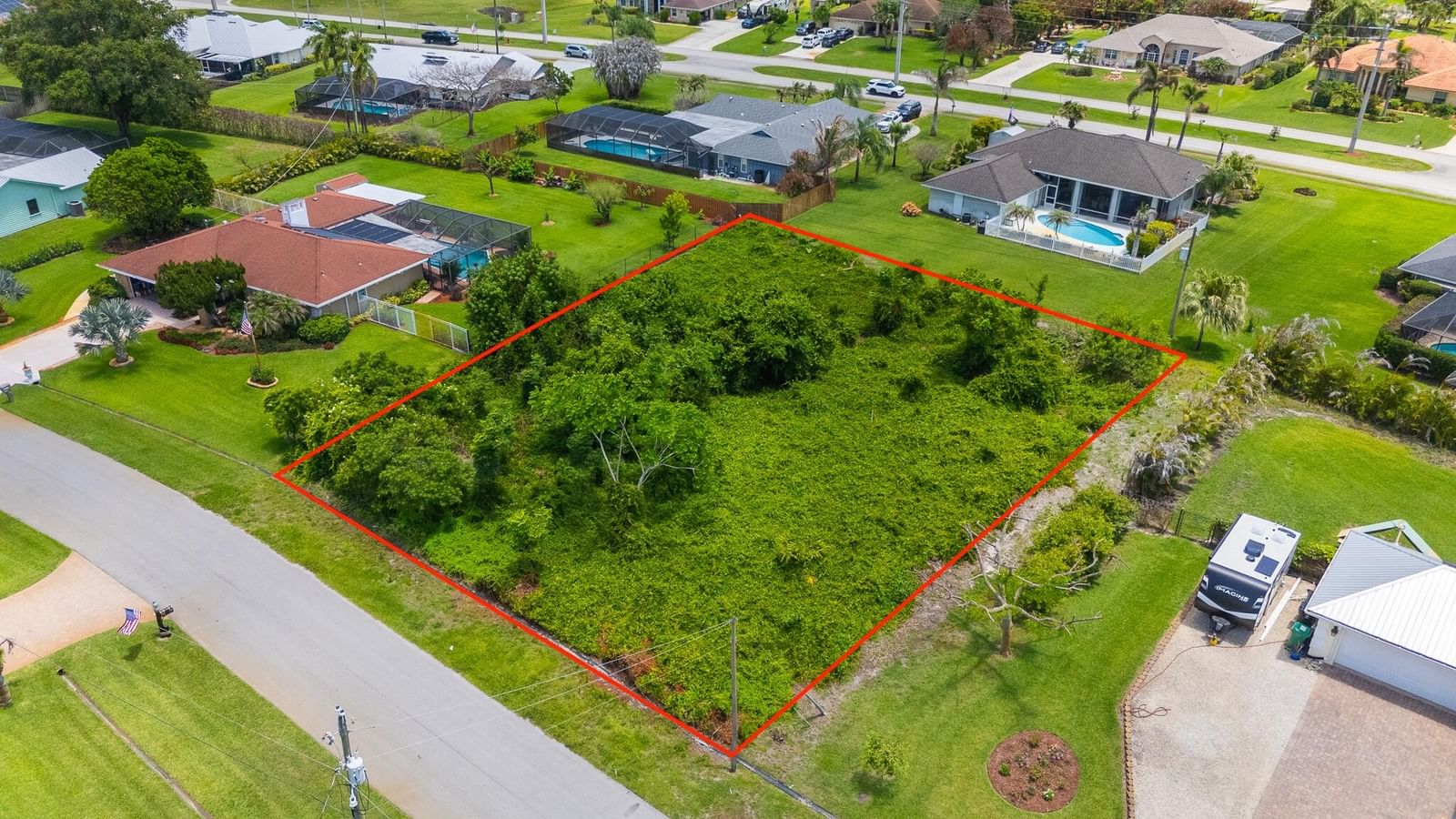 2012 SE Giffen Avenue, Port St Lucie, FL 34952 photo 2